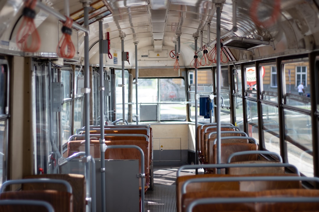 Serwis klimatyzacji w autobusach – kiedy warto zrobić przegląd?